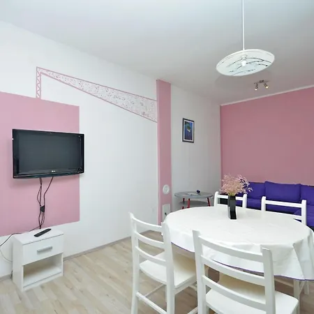 Komfortable, Modern Eingerichtete * Sibenik